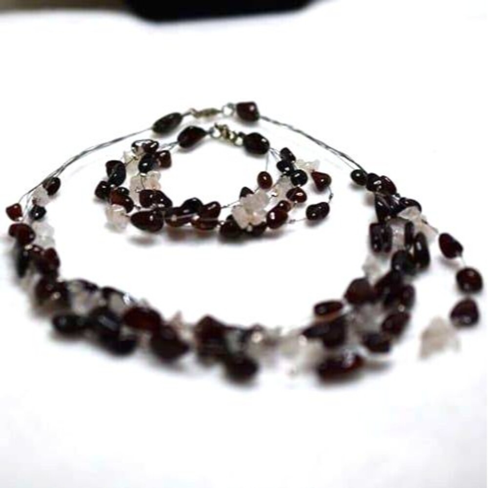 Nostalgic Boho Deep Red/White Beads Layered Wire Cottage Bracelet/Necklace Set